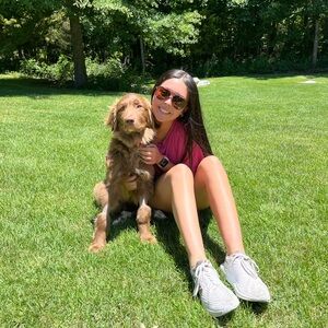 Meet your Posher, Megan